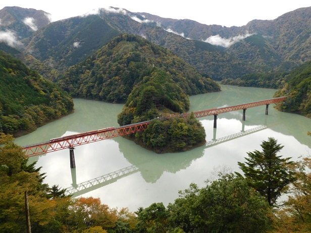 写真(12)完乗_奥大井湖上駅.JPG