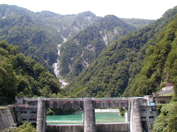 写真(8)黒部峡谷_仙人谷ダム.JPG